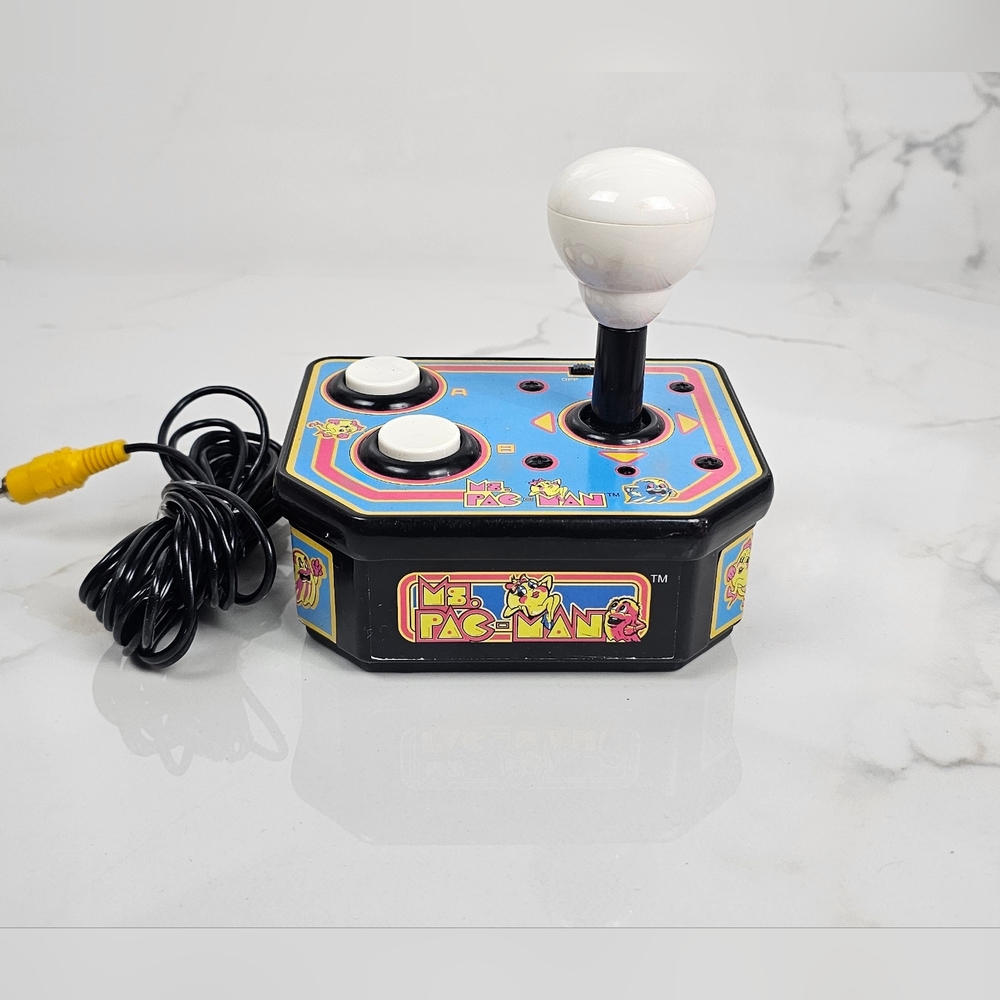 1993 Bandai Namco Ms. Pac-Man TV Plug & Play Video‎ Classic Arcade Game System